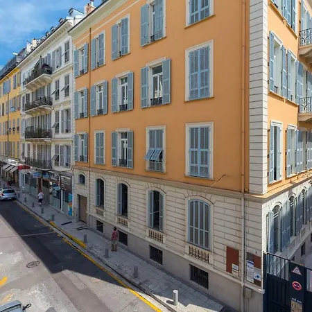 The Star Balcony & Central Daire